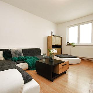 Prodej bytu 3+1 80 m&sup2; Drnholec
