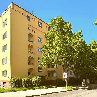 Prodej bytu 2+kk 47 m² Praha