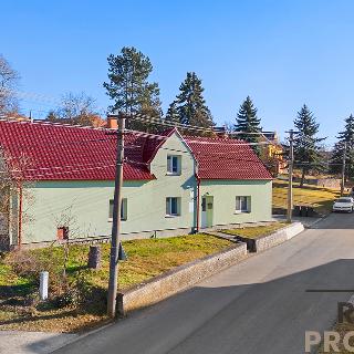 Prodej rodinného domu 256 m² Vážany, 