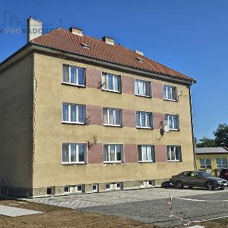 Prodej bytu 3+1 74 m² Straškov-Vodochody, 