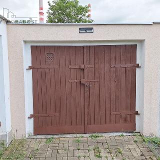 Pronájem garáže 38 m² Teplice, Libušina