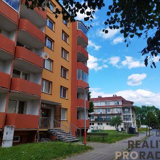 Pronájem bytu 3+1 78 m² Holešov, Novosady