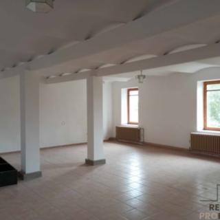 Pronájem skladu 300 m&sup2; Slaný