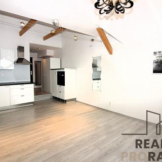 Pronájem bytu 2+kk 48 m² Znojmo, Jarošova