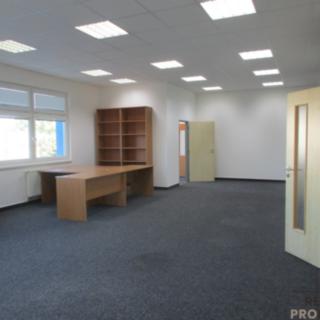 Pronájem kanceláře 339 m&sup2; Veselí nad Moravou