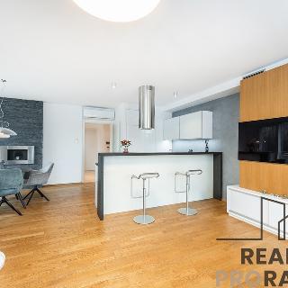 Prodej bytu 2+kk 69 m² Praha, Výhledová