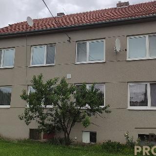 Pronájem bytu 3+1 76 m² Ohrozim