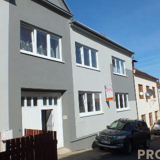 Pronájem obchodu 27 m² Moravský Krumlov