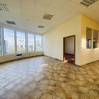 Pronájem obchodu 180 m² Uherské Hradiště, Jaktáře