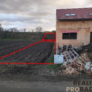 Prodej stavební parcely 791 m² Prace