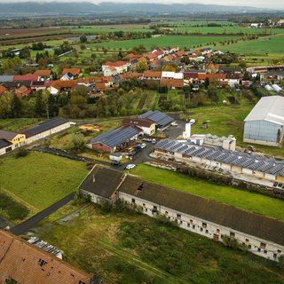 Prodej výrobního objektu 3 300 m² Radslavice, 