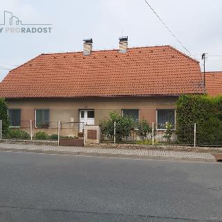 Pronájem rodinného domu 185 m² Lubenec, Chýšská