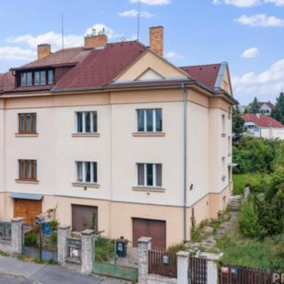 Prodej činžovního domu 390 m² Praha Žižkov, V domově