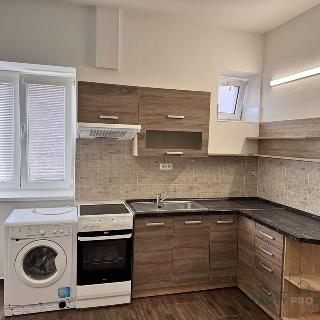 Pronájem bytu 1+kk a garsoniéry 26 m² Hodonín, Štefánikova