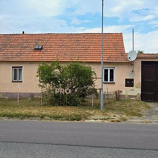 Prodej rodinného domu 130 m&sup2; Starý Petřín