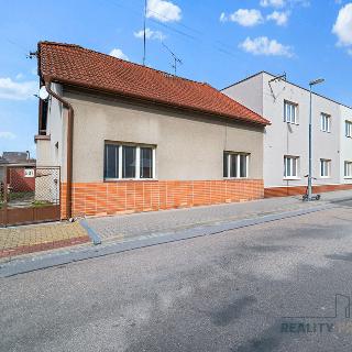 Prodej rodinného domu 101 m² Pardubice, Na Kopci