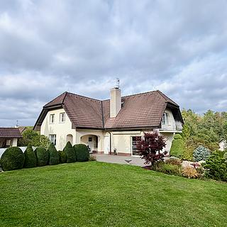 Prodej rodinného domu 226 m&sup2; Psáry