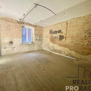 Prodej obchodu 64 m² Olomouc, Komenského