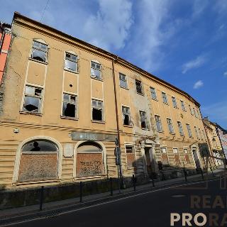 Prodej hotelu a penzionu 2 512 m² Zlaté Hory, nám. Svobody