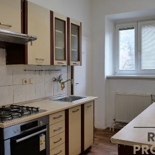 Pronájem bytu 2+1 56 m² Hodonín, Janáčkova