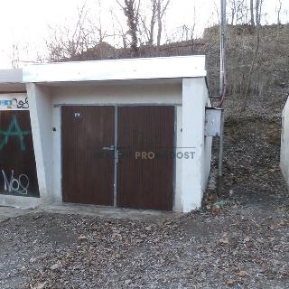 Prodej garáže 18 m² Znojmo, Kuchařovická