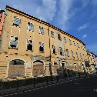 Prodej hotelu a penzionu 2 512 m² Zlaté Hory, nám. Svobody