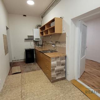 Pronájem bytu 3+1 70 m² Šternberk, 