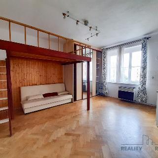 Pronájem bytu 1+kk a garsoniéry 31 m² Praha, Tovární