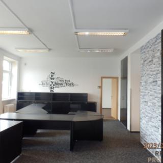 Pronájem kanceláře 73 m² Brno