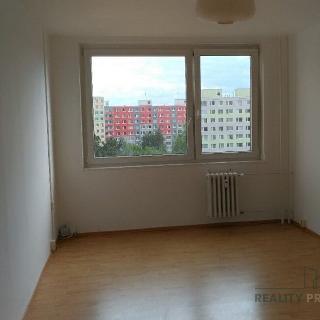 Pronájem bytu 2+kk 44 m² Praha, Trávníčkova