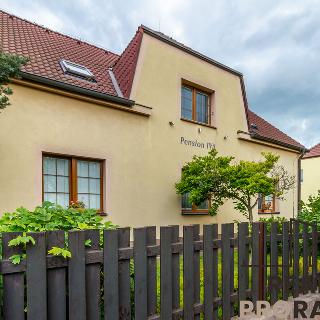 Prodej rodinného domu 305 m² Praha, Ústecká