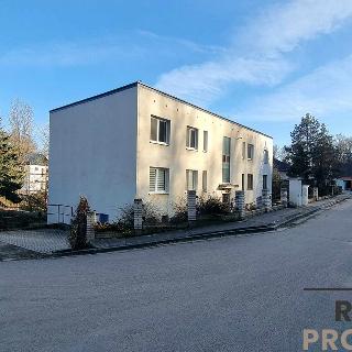 Pronájem bytu 3+1 81 m² Moravský Krumlov, Pod zámkem