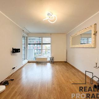 Pronájem bytu 2+kk 57 m² Praha, Počernická