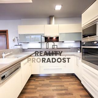 Pronájem bytu 2+kk 61 m² Brno, Jezerůvky