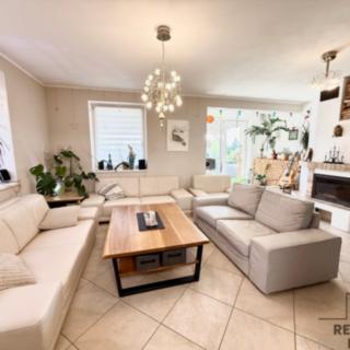 Pronájem rodinného domu 196 m² Hodonice