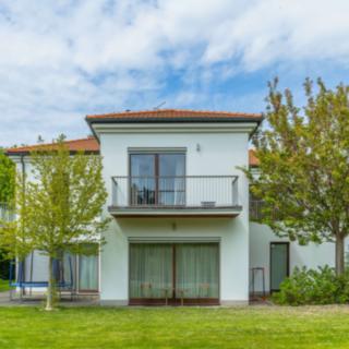 Prodej vily 348 m² Statenice