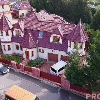 Prodej rodinného domu 270 m² Praha, Dobrošovská