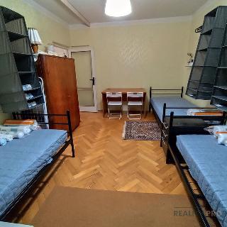 Pronájem bytu 2+1 52 m² Holešov, 