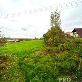 Prodej stavební parcely 2 098 m² Vochov, 