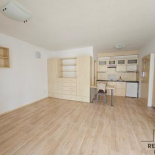 Pronájem bytu 1+kk, garsoniery 28 m² Hodonín