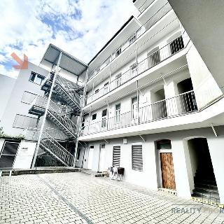 Prodej bytu 1+kk a garsoniéry 26 m² Brno, Husovická