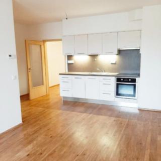 Pronájem bytu 2+kk 77 m² Olomouc, Nezvalova