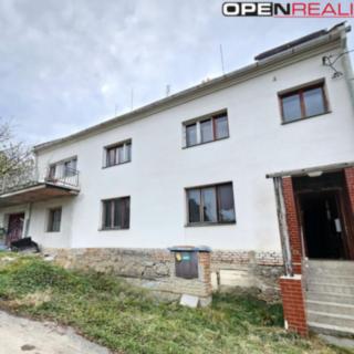 Prodej rodinného domu 365 m² Krumsín