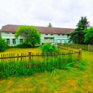 Prodej zemědělského objektu 147 121 m² Lesná