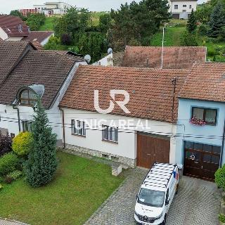 Prodej rodinného domu 234 m² Holubice, 