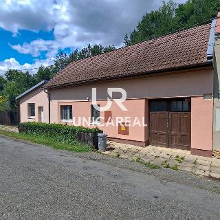 Prodej rodinného domu 88 m² Litenčice, 