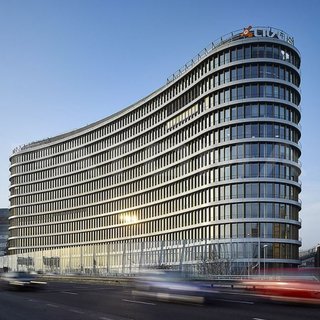 Pronájem kanceláře 1 250 m² Praha, Pikrtova