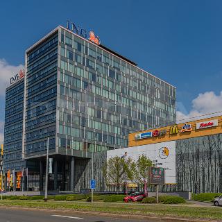 Pronájem kanceláře 945 m² Praha, Českomoravská