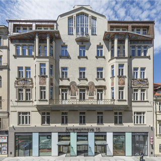 Pronájem obchodu 678 m² Praha, Jungmannova