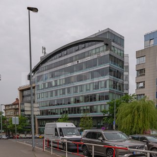 Pronájem kanceláře 178 m² Praha, Lomnického